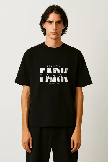 Dünyayı Değiştir / Fark Yarat – Siyah Oversize Tişört